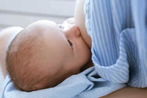 7 Benefits of Breastfeeding for Both Mother & Baby